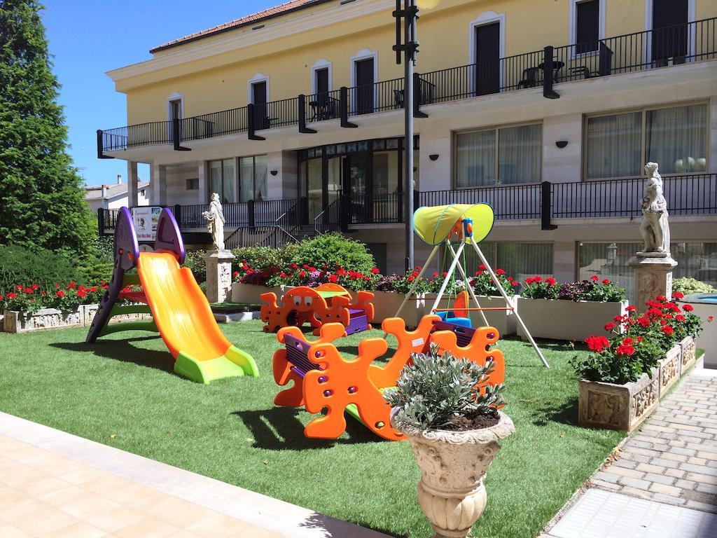 Hotel Parco Delle Rose San Giovanni Rotondo Luaran gambar